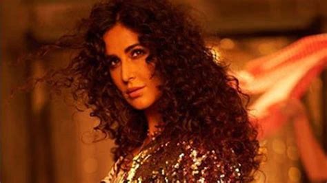 Katrina Kaif Bids Curly Hairstyle A Bye Bye Shares Pic With Bhaiyya People News Zee News