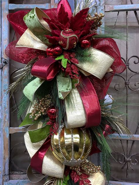 Christmas Swag, Christmas Wreath | Christmas swags, Christmas wreaths diy, Christmas wreaths