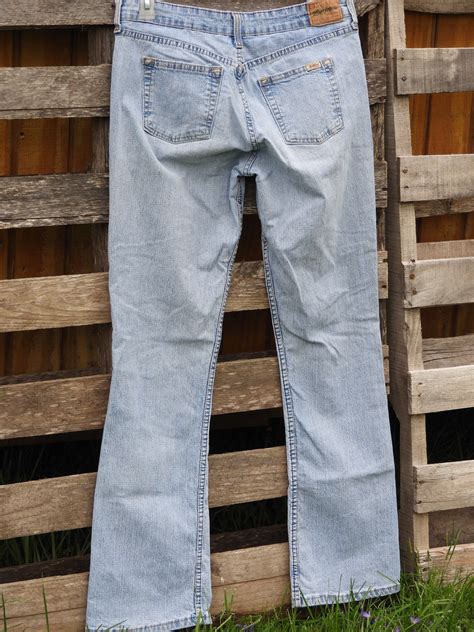 Vintage Low Rise Levis Womens 12 Long Jeans 32 Waist Boot Cut