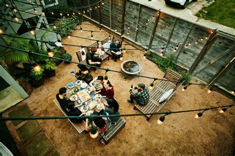 Throw An Inexpensive Outdoor Party