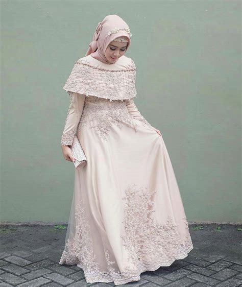 Model baju couple muslim keluarga buat kondangan online. Baju Atasan Untuk Kondangan | Model Baju Populer 2019