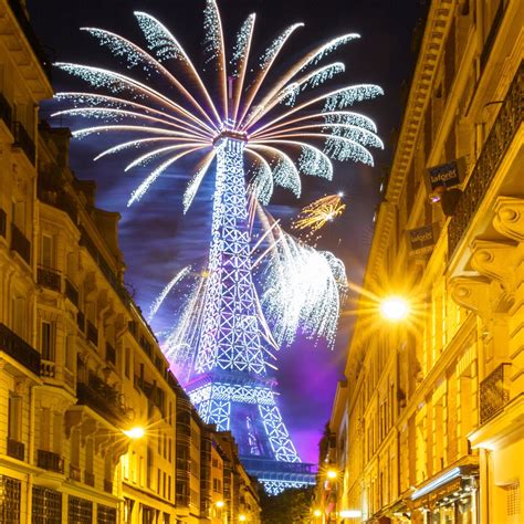 Fireworks On Eiffel Tower In Paris For National Day 2014 Paris Tour