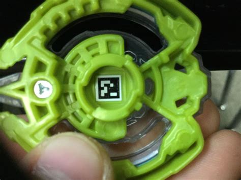 It's bearing drive tip can spin forever. Beyblade Burst Qr Codes String Launcher - Foto Kolekcija
