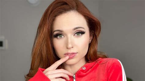 twitch star amouranth shuts down “biggest misconception” about her dexerto