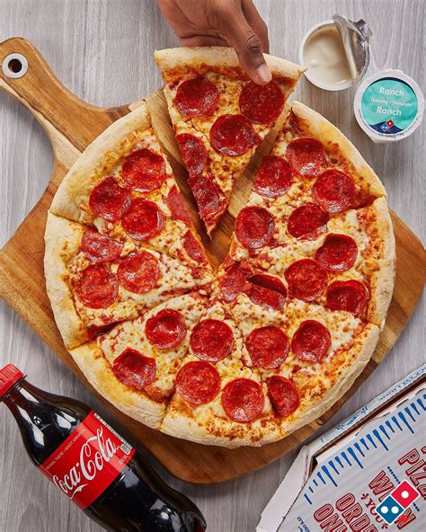 Heres How To Get A Free Medium Dominos Pizza Livemtlca