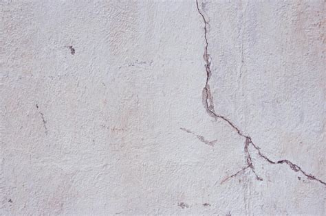 A Guide To Cracks In Walls Cracks In Plaster And When To Worry