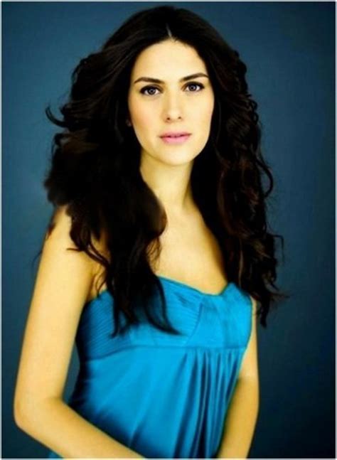 Berg Zar Korel Turkish Actors And Actresses Photo Fanpop