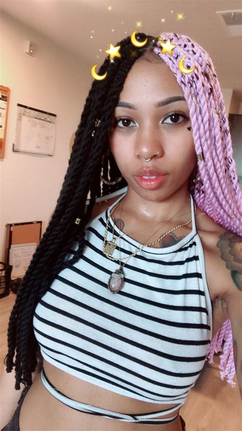 Technically it is called the split dye. @ar.cissa @harajukutattoo | Box braids hairstyles for ...