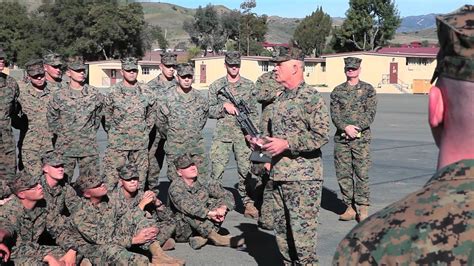 General Visits 4th Recon Marines Youtube