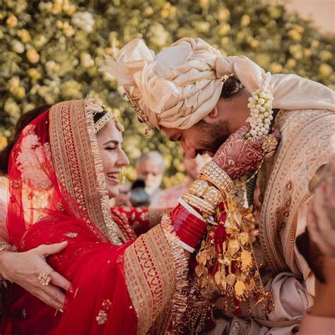 Vicky Kaushal Katrina Kaif Share Official Photos From Dreamy Wedding