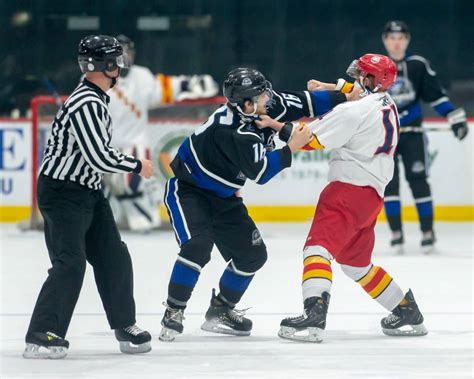 Are Hockey Fights Real The Nhl Code Big Shot Hockey