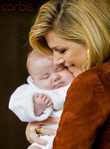 Net als alle andere nederlandse kinderen zit ariane thuis en daar viert ze ook haar verjaardag. Maxima and daughter Princess Ariane (met afbeeldingen ...