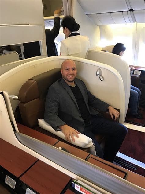 This airline is a member of malaysia airlines offers three classes of service: Japan Airlines 777-300ER First Class Review - Miles to ...