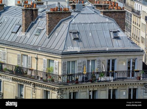 Apartment Building Rooftop Hi Res Stock Photography And Images Alamy