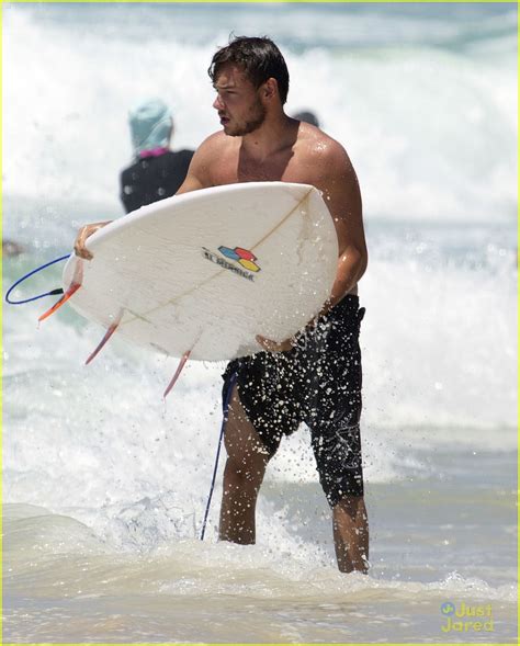Liam Payne Surfing Shirtless In Australia Photo 609950 Photo Gallery Just Jared Jr
