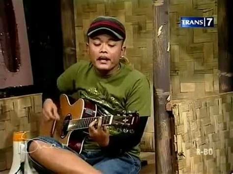 Untuk melihat detail lagu ringstone dunia terbalik klik salah satu judul yang cocok, kemudian untuk link. SULE -_- MIMIN & DADANG DUDUNG... IN OVJ - YouTube