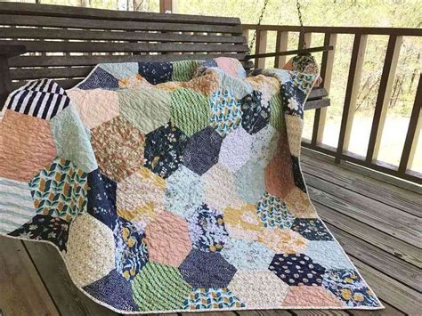 Quilt Reveal Hexagon Quilt 5 Blog Southern Charm Quilts