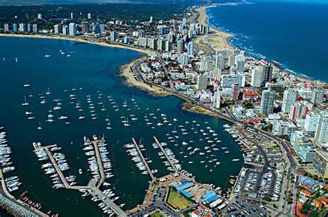 The uruguay government has been a leader when it comes to introducing the business and international world to their country. Uruguai - Países - CP4 Cursos no Exterior | Traveller