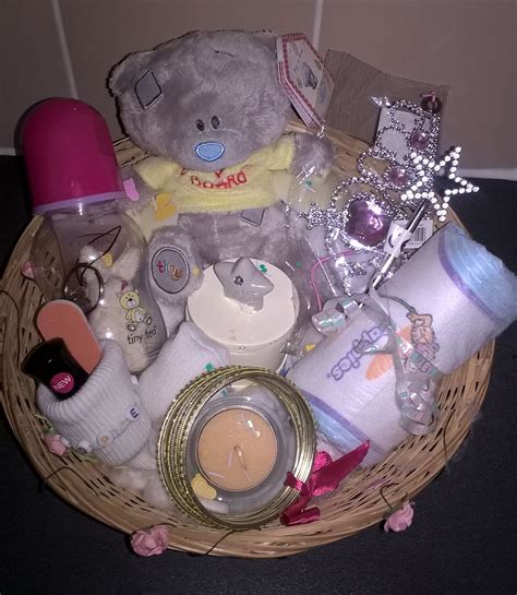 For a special christmas day. New baby and mum gift hamper | Miss Baby Shower.co.uk ...