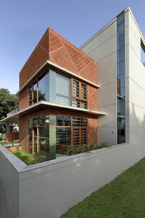 45° Brick House At Associates Modern Brick House Facade House