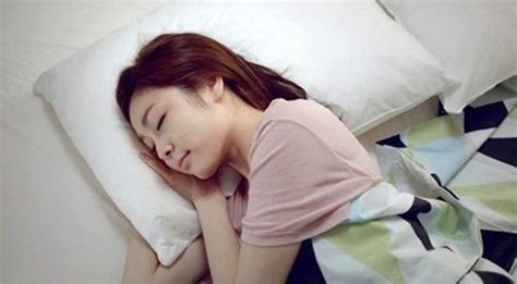 chinese sleep long but not well report people s daily online