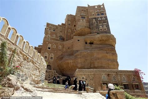 Dar Al Hajar Yemens Spectacular Royal Architecture