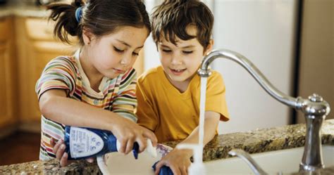 Pekerjaan Yang Bisa Dilakukanan Anak Di Rumah Meja Belajar