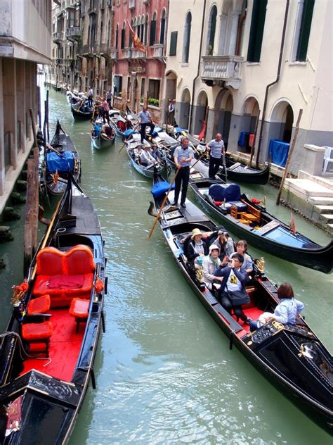 Venice Rush Hour Of The Gondolas Travel Tales Of Life