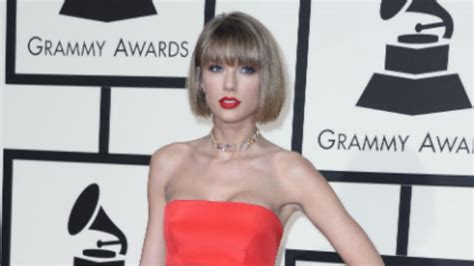 Watch Did Taylor Swift Throw Shade At Kanye West In Her Grammy