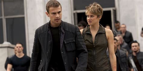 Insurgent (simply known as insurgent) is a 2015 american dystopian science fiction action film directed by robert schwentke, based on the 2012 novel insurgent. Film Review: THE DIVERGENT SERIES: INSURGENT - WASHINGTON ...