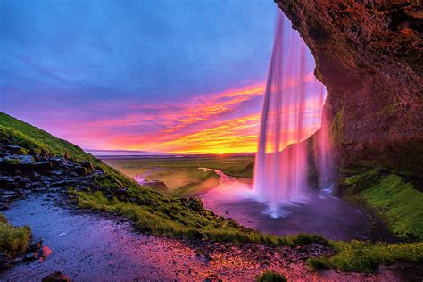 Iceland South Iceland Suwurland Sunset From The Footpath Behind