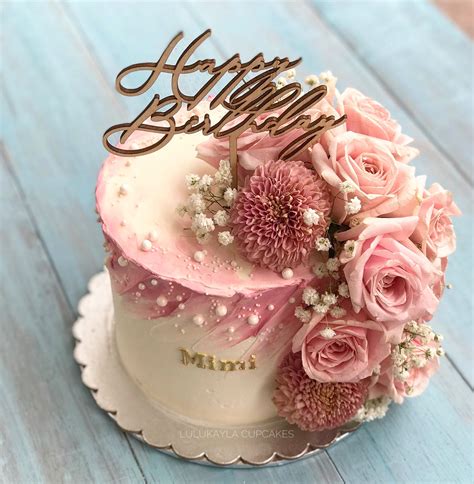 Flower Buttercream Cake In 2020 Birthday Cake With Flowers Beautiful