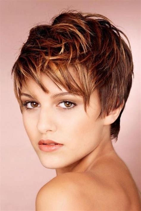 20 Photos Pixie Haircuts With Highlights