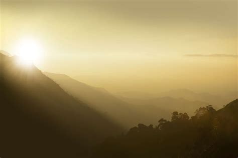 3072815 3840x2160 Early Morning Foggy Morning Sun Mountains Nature