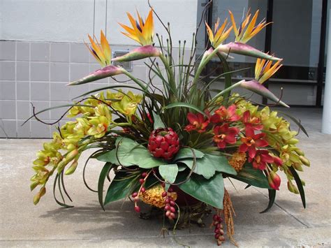 Tropical Bird Of Paradise Floral Arrangement Floral Arrangements