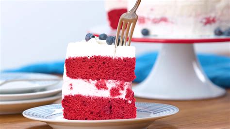 This red velvet cake is moist and flavorful and always a show stopper! Red Velvet Cake Recipe Mary Berry - Red Velvet Oreo Fudge ...