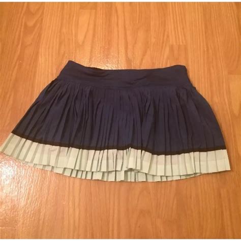 Visitez ebay pour une grande sélection de lululemon skirt. lululemon athletica - Lululemon pleat to street running ...