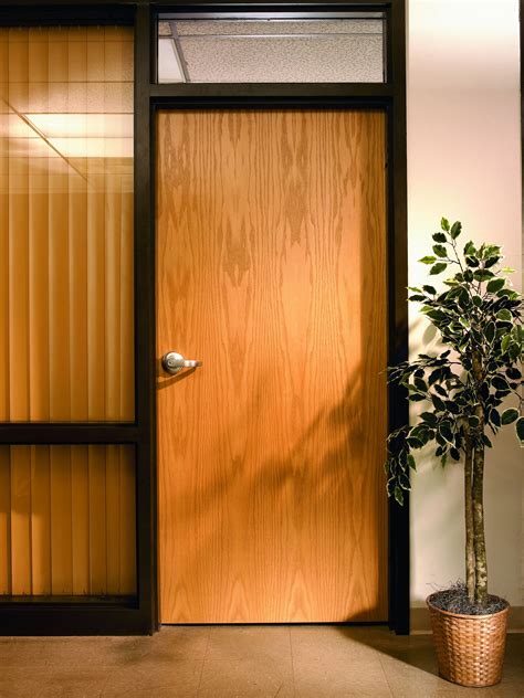 China Simple Painting Wooden Door Modern Interior Best Sales Wood Door