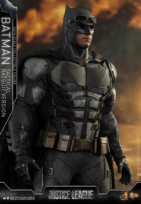 Over the summer, hot toys released details for their tactical suit batman figure from the justice league movie. Hot Toys' 1/6 Scale Batman (Tactical Batsuit Version)