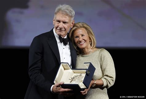 Cannes eert Harrison Ford bij Indiana Jones première met Palm