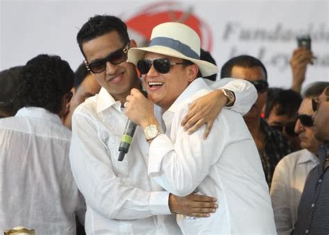 He was born on may 12, 1980, in the town of urumita. Martín Elías, el látigo de Silvestre - Las2orillas