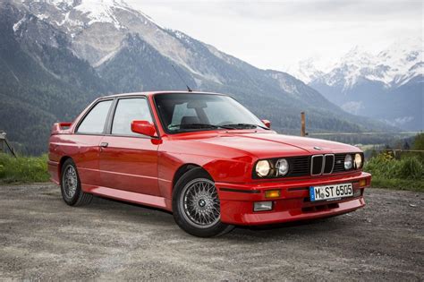 The bmw e30 is the second generation of bmw 3 series, which was produced from 1982 to 1994 and replaced the e21 3 series. Dertig jaar balans: BMW E30 M3