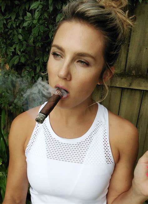Pin By Jeremy Futch On Women And Cigars Cigar Girl Women Smoking