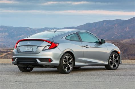 2018 Honda Civic Pictures 664 Photos Edmunds