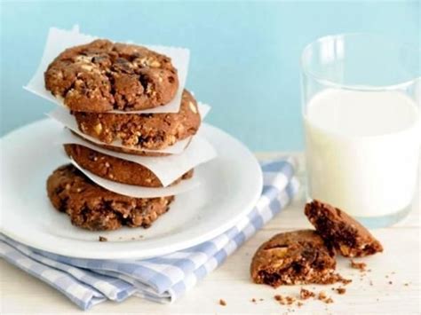 Or better yet, how about a bedtime snack with a tall glass of milk? Diabetic Chocolate Oatmeal Cookies | Recipe | Cookie recipes, Chocolate oatmeal cookies, Healthy ...