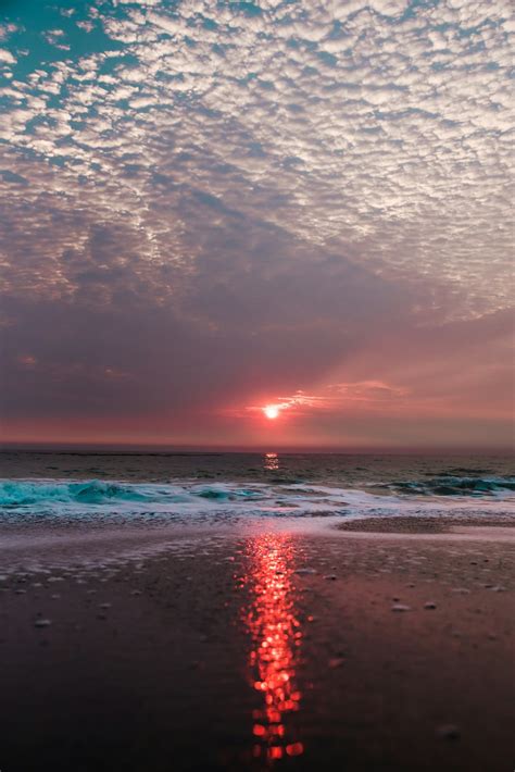 Dark Beach Pictures Download Free Images On Unsplash