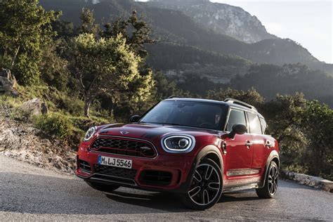 New Mini Jcw Countryman Review Says Its Disappointingly Fat Not That
