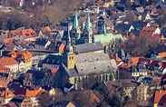 Werl von oben - Kirchengebäude St. Walburga im Altstadt- Zentrum in ...