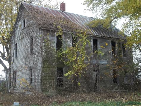 Abandoned Farmhouse Near Grand Pass Missouri Abandoned Mansions Old