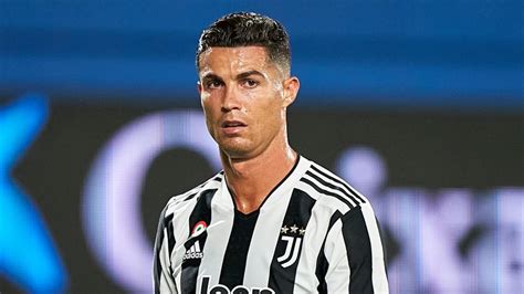 Cristiano Ronaldo Cr7 Is Wearing White Black Sports Dress Hd Ronaldo